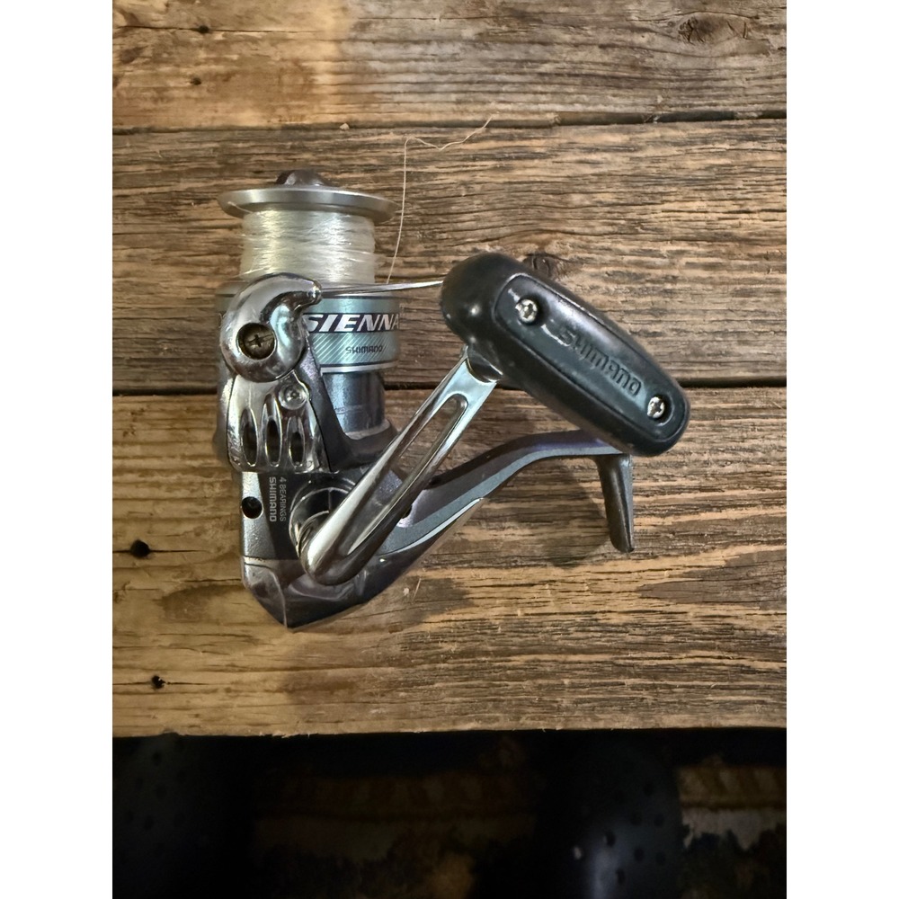 Y2K Shimano Sienna Fishing Reel 2500FD Silver 2500 4 Bearings Smooth